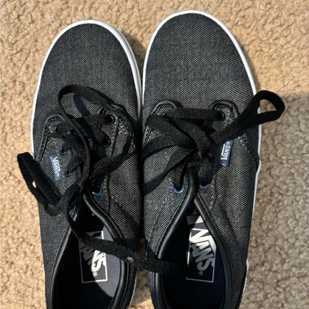 Boys VANS charcoal gray and black tie sneakers